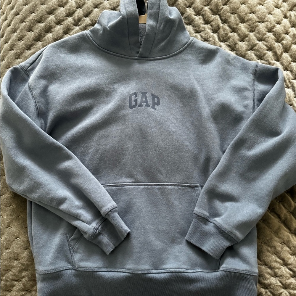 Hoodie Gap